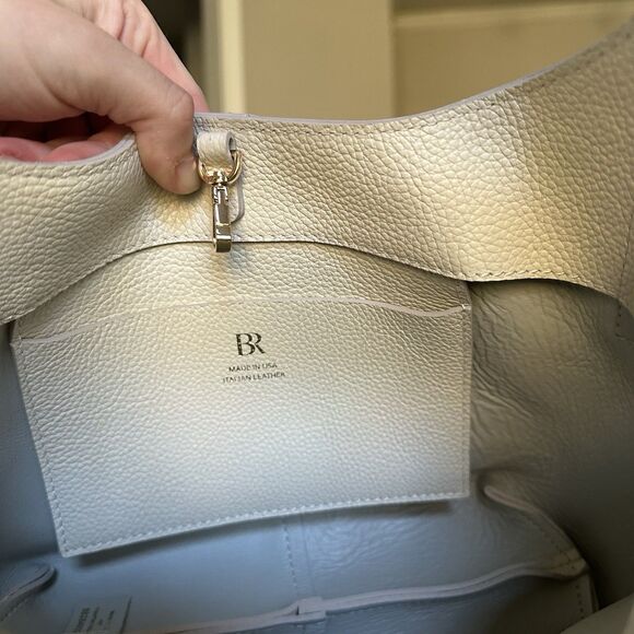 Banana Republic Mini Slouchy Vida Leather Bag In White - EXCELLENT Condition! - Picture 8 of 13